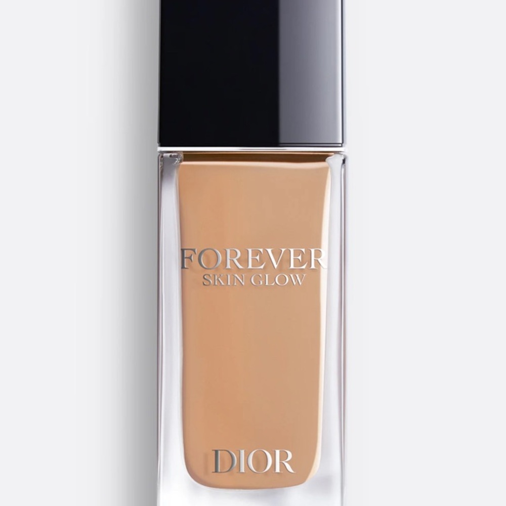 Dior Radiant Foundation Collection - Diverse Shades - Picture 6 of 14